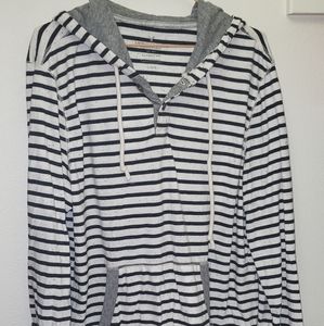 American Eagle sweatshirt